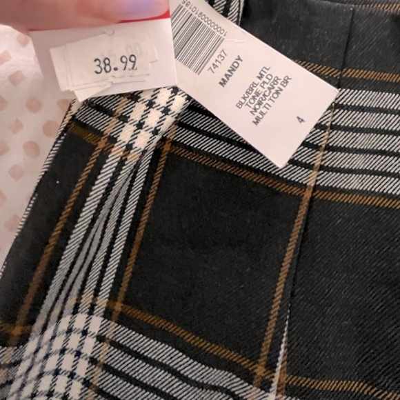 Aritzia Plaid Mini Skirt - Picture 3 of 4